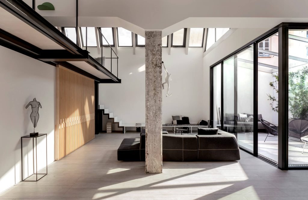 loft M50 project by paola mare, ex officiala ristrutturata